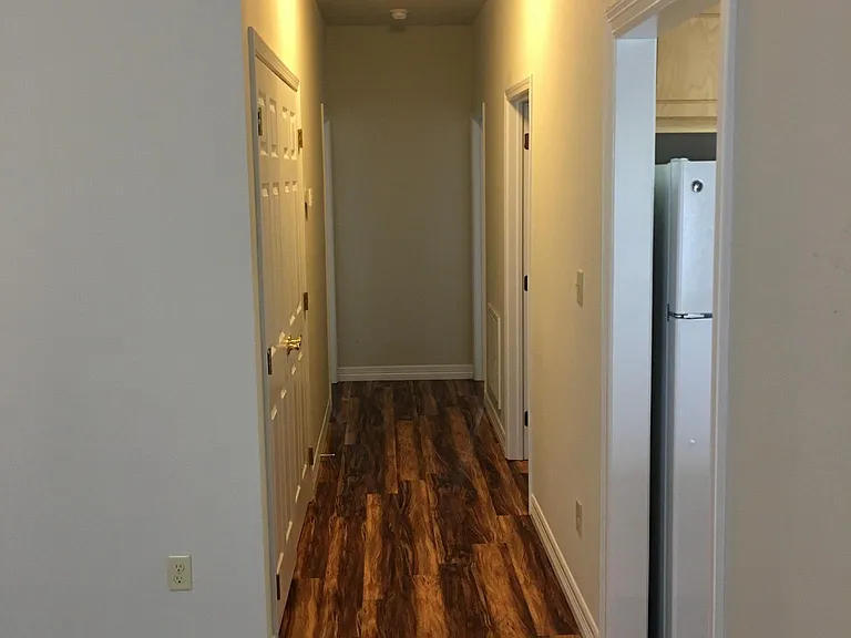 200 Fieldstone Ln — Photo 5