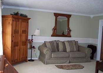 1st image of 933 Fronek Dr