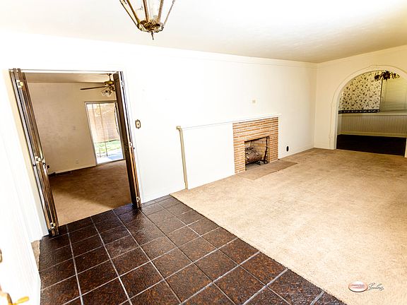 5th image of 1019 N Manor Drive