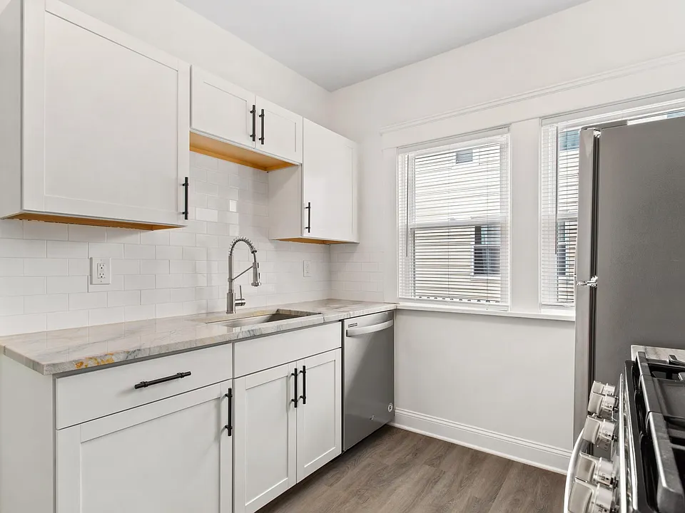 Renovated Kitchen w/ Shaker Cabinets