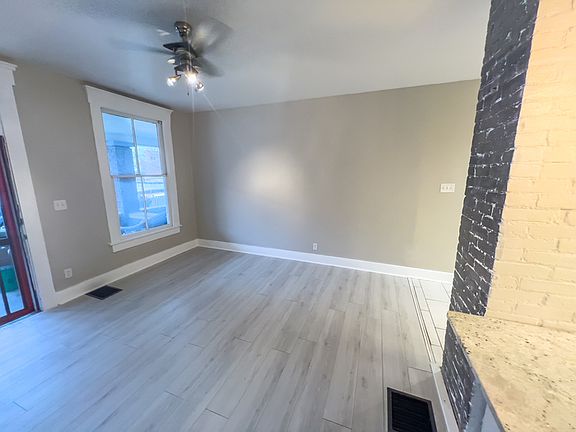 5th image of 837 N Park Ave APT A