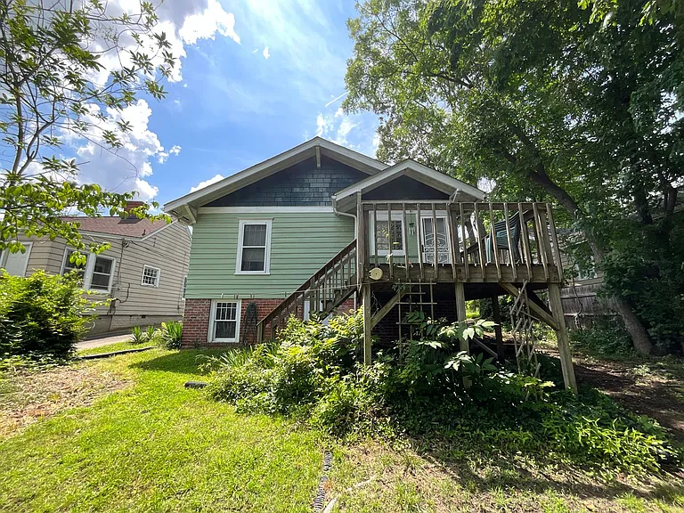 1117 Lexington Ave — Photo 47