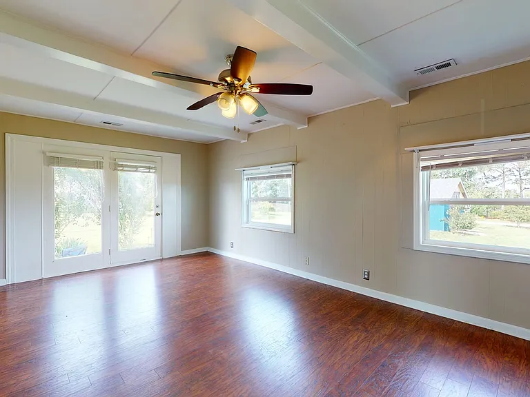 108 Hawkins Creek Ln — Photo 28