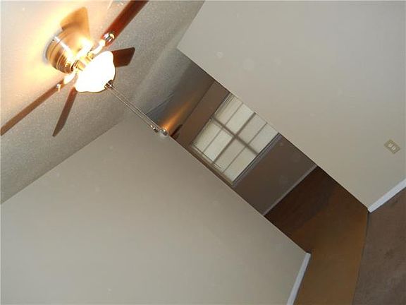 5th image of 911 Wren Cir