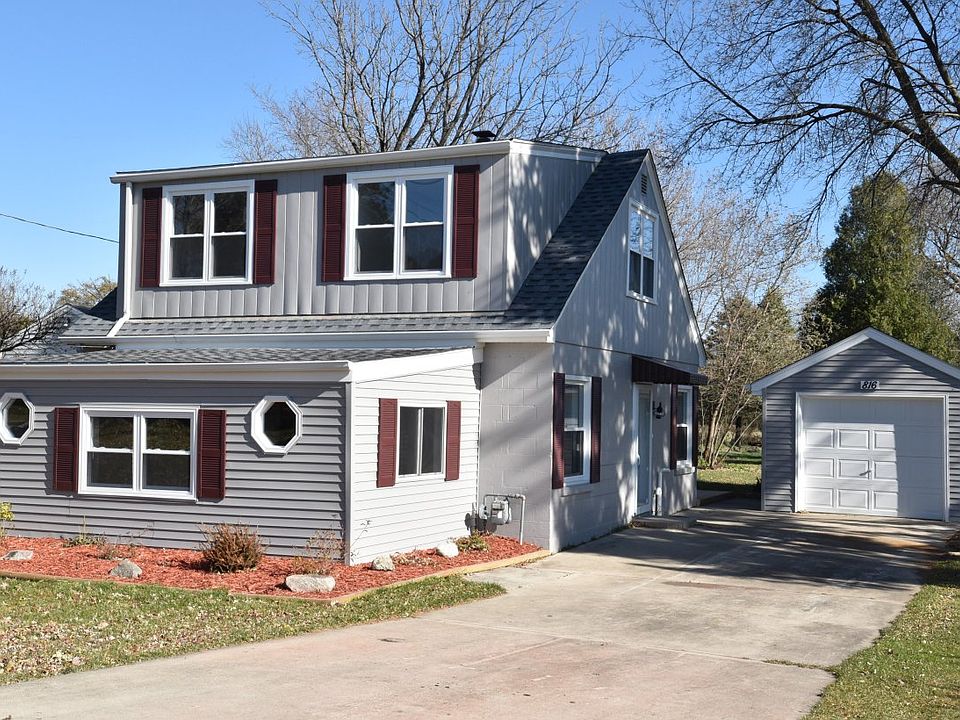 1st image of 816 S Main St