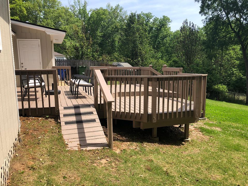 2nd image of 5438 Brookview Dr