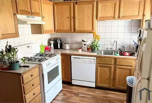 2nd image of 632 Utah St