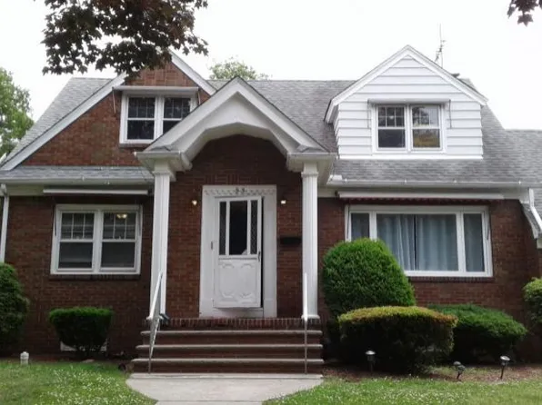95 Alfred St, Clifton, NJ 07013
