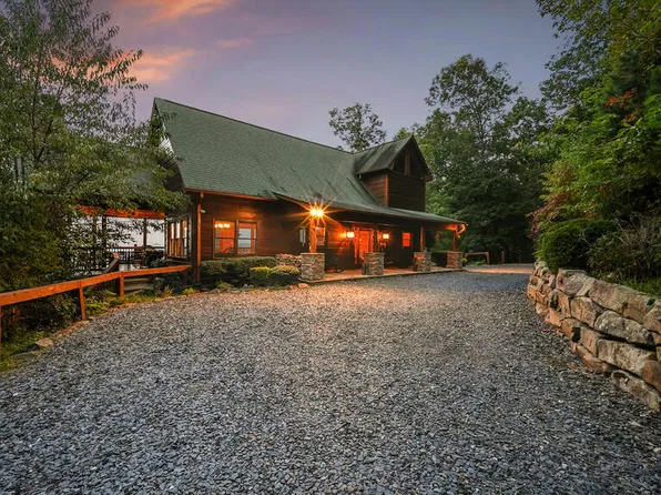 474 Kennebec Dr, Mineral Bluff, GA 30559