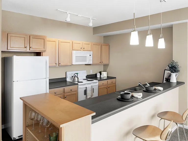 West River Commons — Photo 9