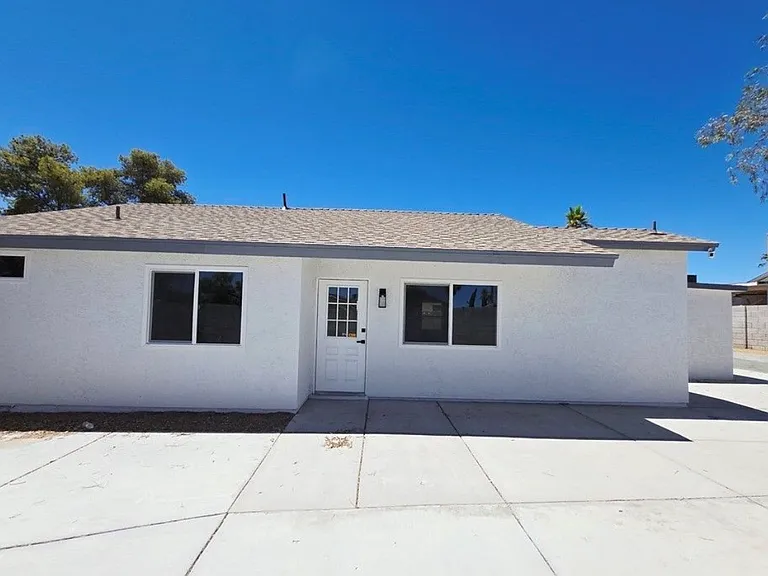 4419 Fairmont Cir — Photo 5