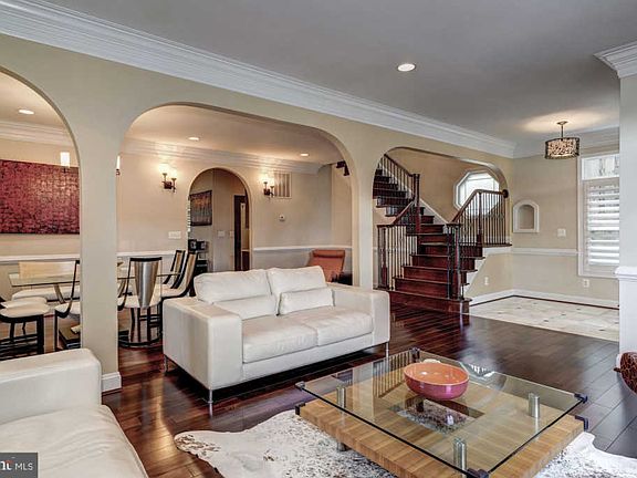 5th image of 2034 S Lowell St