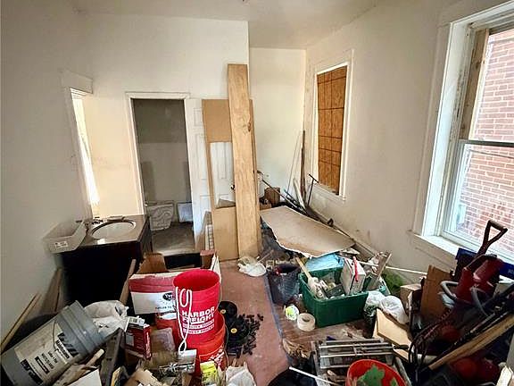 3rd image of 3003 Keokuk St