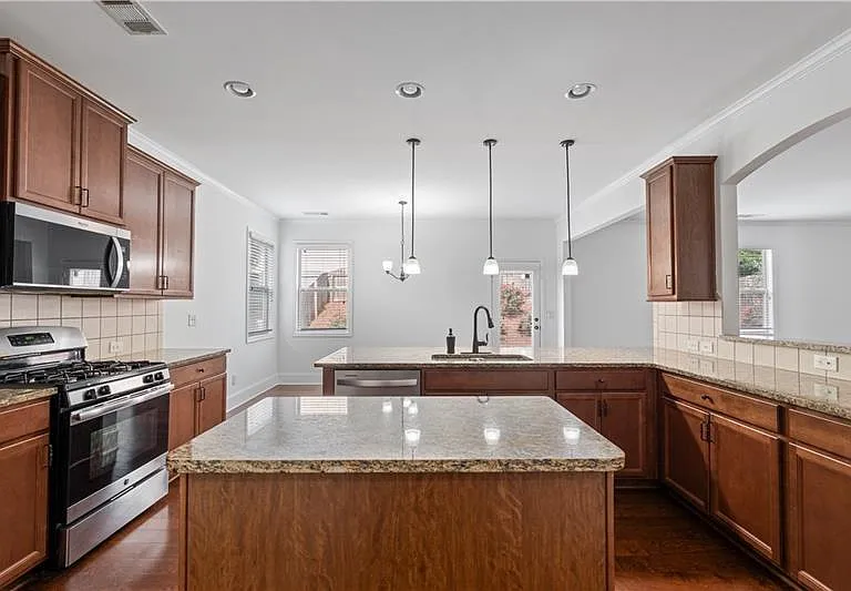 2080 Red Barn Ct — Photo 18