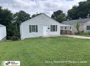 308 La Motte Ln, Saint Louis, MO 63135