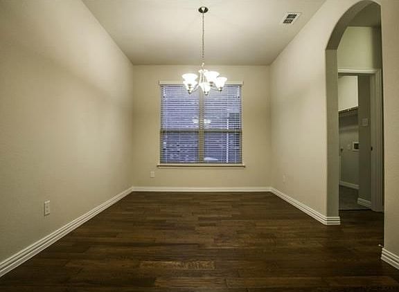 5th image of 804 Park Meadow Ln