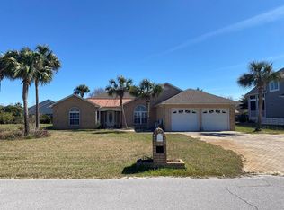 212 Buccaneer Dr, Port Saint Joe, FL 32456