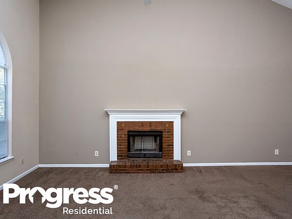 5th image of 1406 Oak Knoll Dr NE