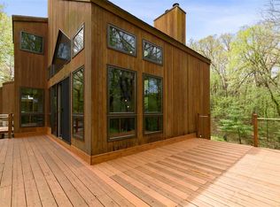 1577 Conestoga Trl NE, Swisher, IA 52338