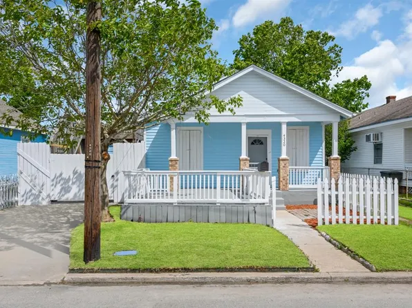 4320 Avenue R, Galveston, TX 77550