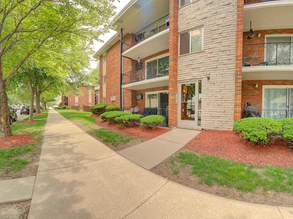 3959 W 104th St APT 1-A, Chicago, IL 60655