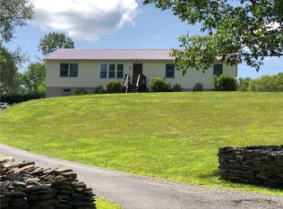 25 Henderson Rd, Hankins, NY 12741