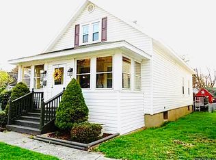 435 9th Ave, Troy, NY 12182