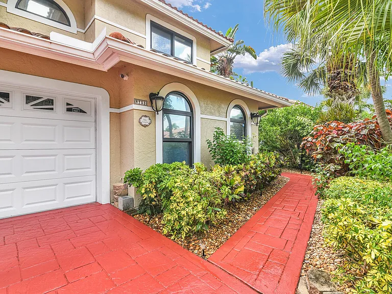 753 Villa Portofino Cir — Photo 48
