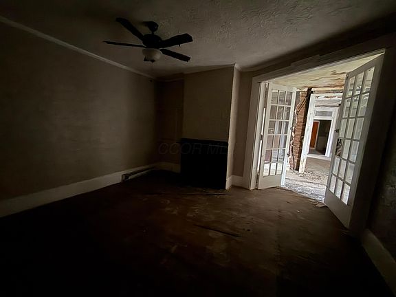 4th image of 143 W Mulberry St