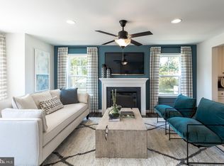 245 Clifton Mnr, Falling Waters, WV 25419