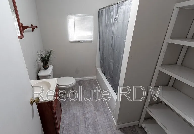 1920 Sugar Grove Ave — Photo 27