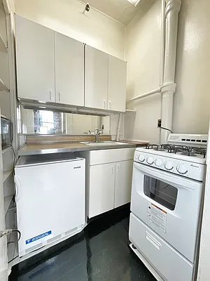 Rented by Corcoran | media 15