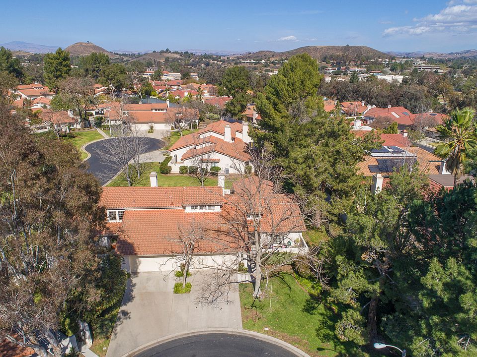 1st image of 611 Indian Wells Ln