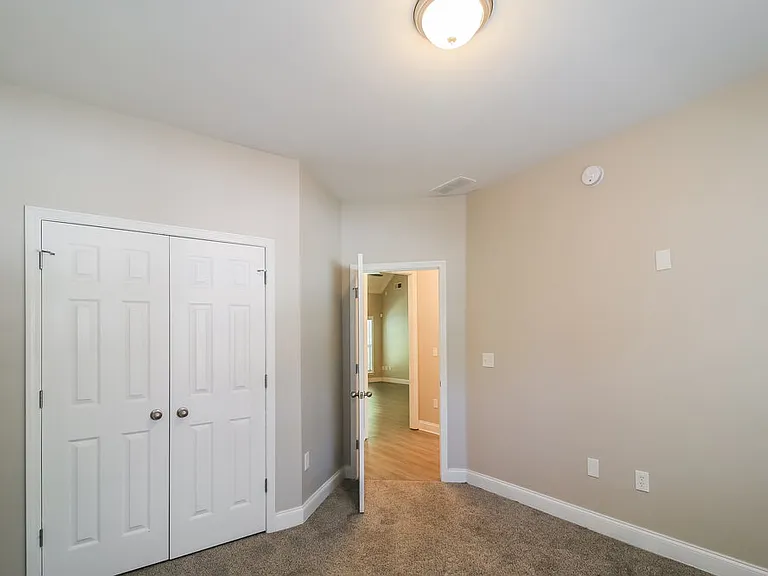 215 Village Park Dr — Photo 14