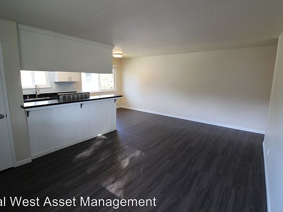 4th image of 776 Delaware Ave APT 4