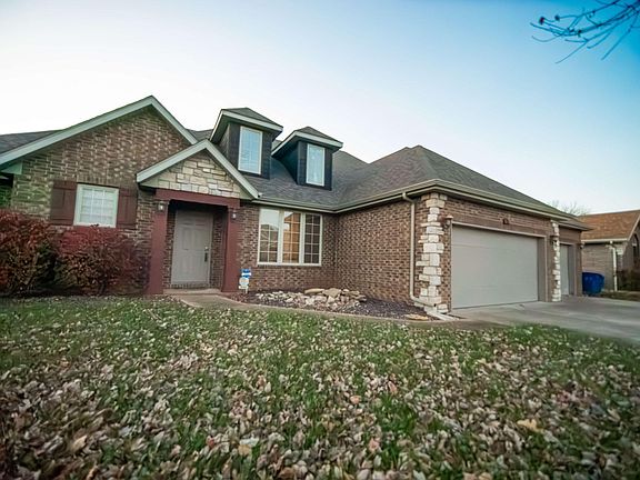 3rd image of 709 N Milton Drive