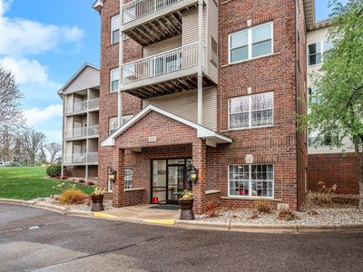 2231 Penn Pl APT 122, North Saint Paul, MN, 55109