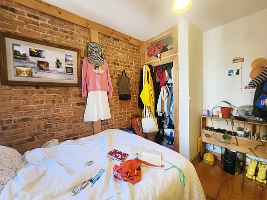 Rented by RELEASE NY | media 17