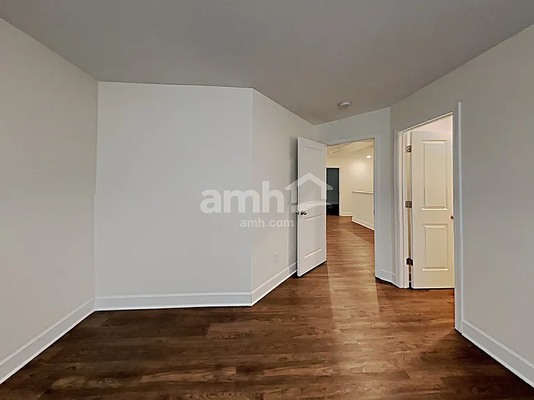 5075 Trailwater Dr — Photo 15