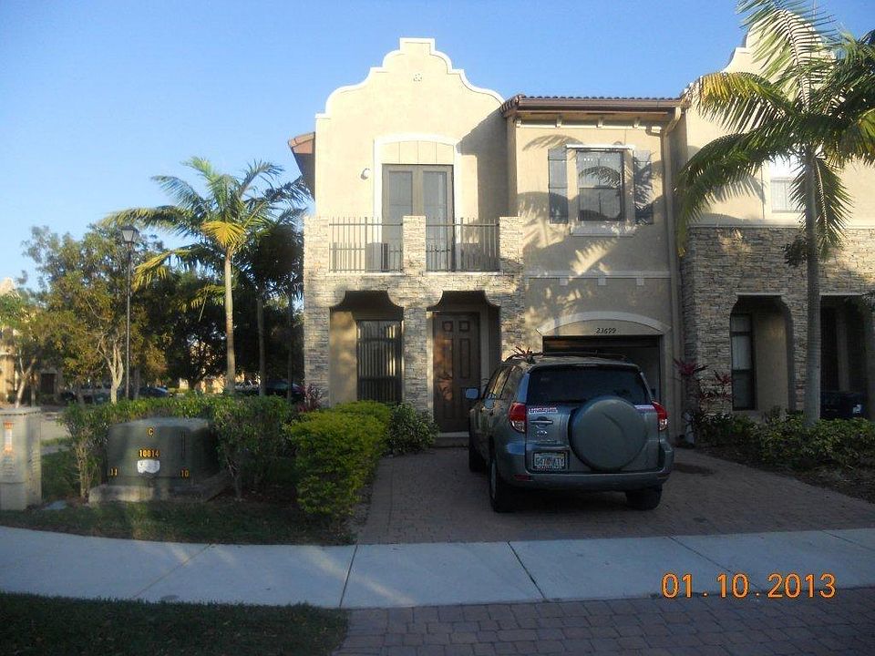 Corner Lot