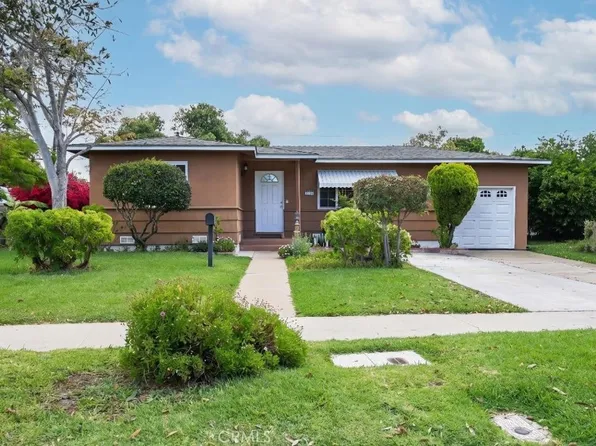 2105 S Rosewood Ave, Santa Ana, CA 92707