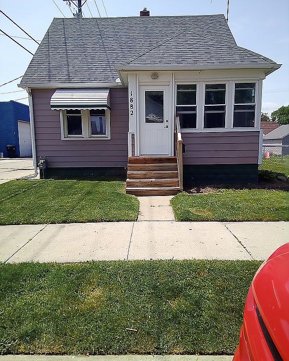 1st image of 1882 8th St