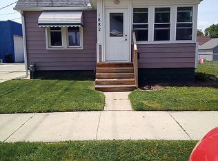 1882 8th St, Wyandotte, MI 48192