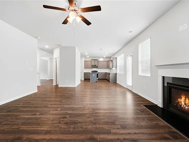 3132 Hawthorn Farm Blvd — Photo 24