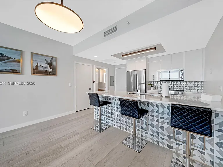888 Biscayne Blvd #3907 — Photo 8