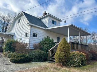 5 Chapple Ln, Clarks Summit, PA 18411