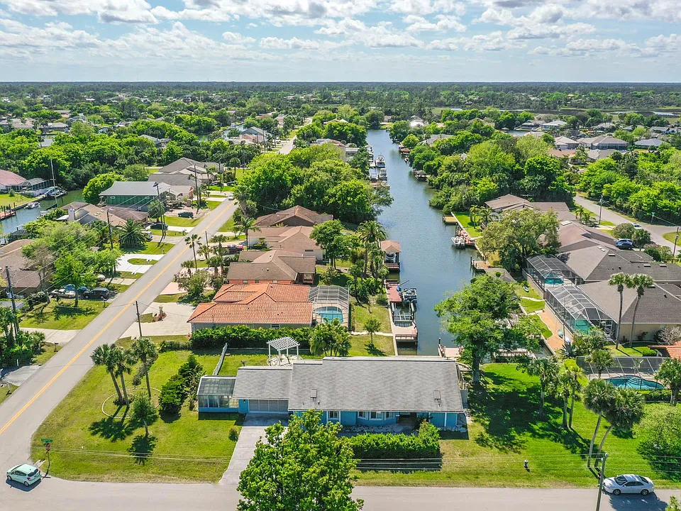 3 Comanche Ct