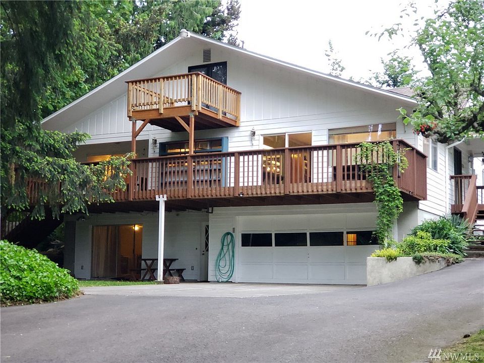 1st image of 700 Canaan Ct