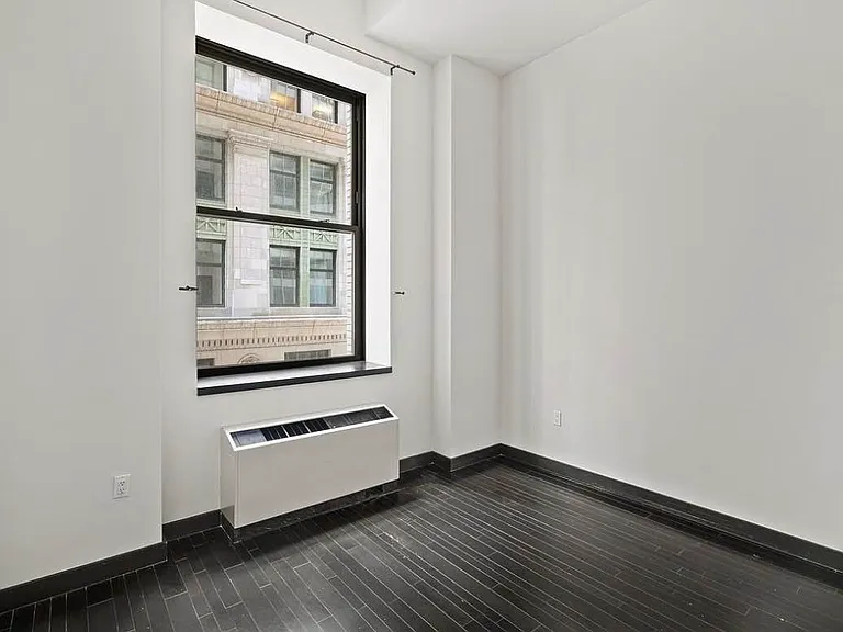 20 Pine St #613 — Photo 12