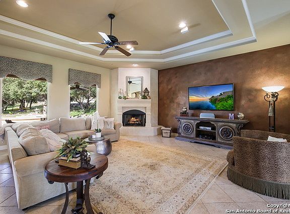 4th image of 27751 Woodland Grn